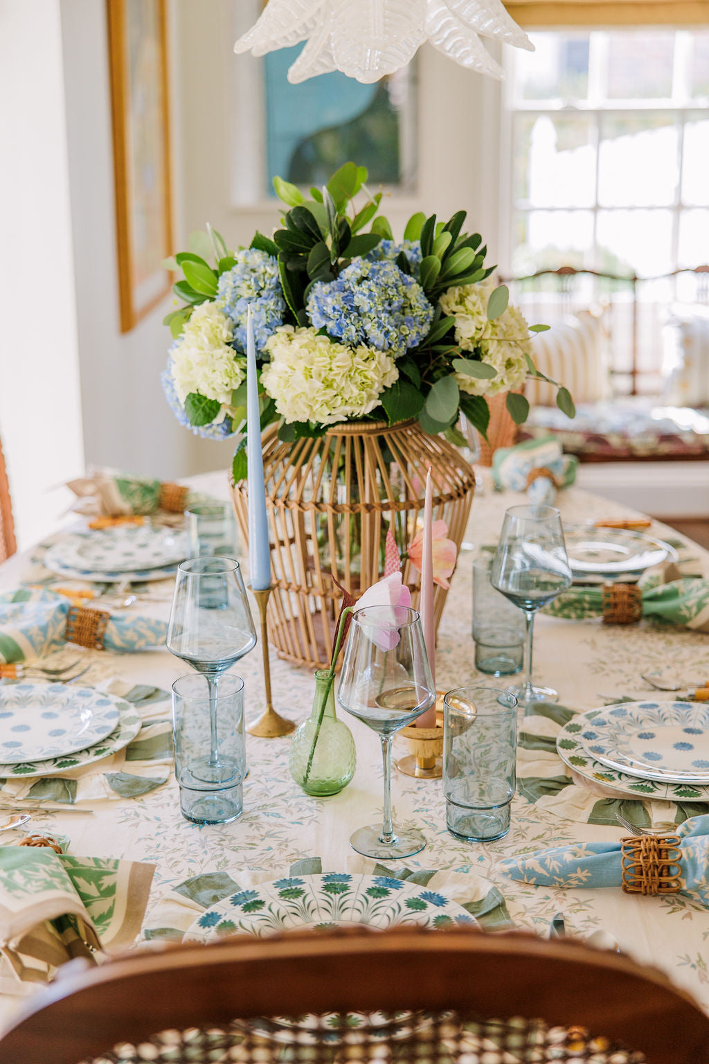 Holly Vine Tablecloth