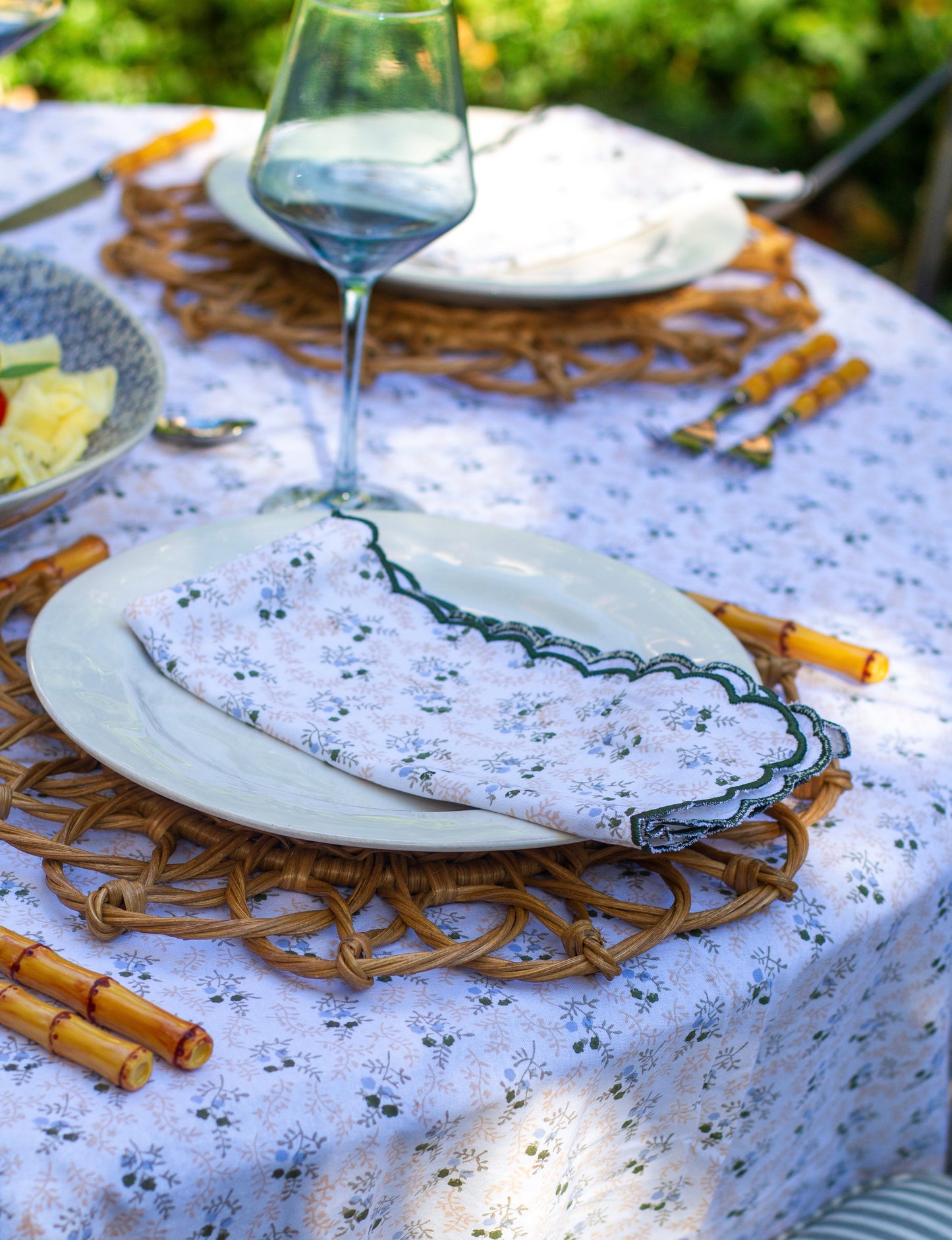 Little Flowers Green Tablecloth